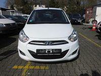 Gebraucht Hyundai i10 Edition 69 PS (50 kW) 2012 Weiß Kleinwagen