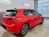 Gebraucht VW Golf VIII Active 131 PS (96 kW) 2022 Kings red metallic Limousine