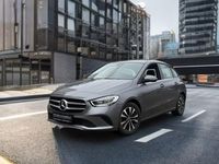 Gebraucht Mercedes B180 116 PS (85 kW) 2020 Mountaingrau Van / Kleinbus