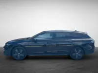 Second-hand VW Passat R-line 193 CP (141 kW) 2025 Negru Break