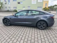 Usado Tesla Model 3 Standard Range Plus 225 kW (306 CV) 2022 Gris Berlina