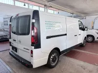 Gebraucht Opel Vivaro 125 PS (91 kW) 2017 Weiß Van / Kleinbus