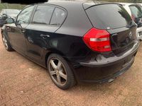 Gebraucht BMW 116 122 PS (89 kW) 2009 Schwarz Kleinwagen