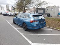 Gebraucht Skoda Octavia First Edition 204 PS (150 kW) 2021 Blau Kombi