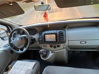 Gebraucht Renault Trafic 115 PS (84 kW) 2007 Silber Van / Kleinbus