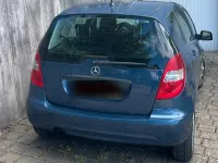 Gebraucht Mercedes A180 116 PS (85 kW) 2011 Blau Kleinwagen
