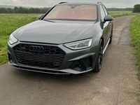 Gebraucht Audi A4 S-Line 190 PS (139 kW) 2020 Grau Kombi