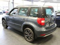 Gebraucht Skoda Yeti Ambition 105 PS (77 kW) 2015 Grau SUV