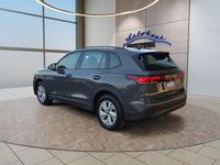 Gebraucht VW Tiguan 150 PS (110 kW) 2024 Delfingrau metallic SUV