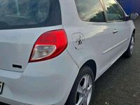 Gebraucht Renault Clio IV Dynamique 101 PS (74 kW) 2014 Limousine