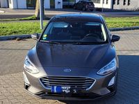 Gebraucht Ford Focus 120 PS (88 kW) 2019 Grau Limousine