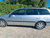 Gebraucht Toyota Avensis Sol 129 PS (94 kW) 1998 Silber Limousine
