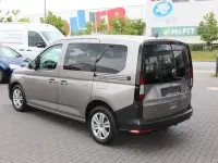 Używany VW Caddy 122 KM (89 kW) 2022 Beżowy Minivan