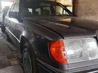 Second-hand Mercedes E250 90 CP (66 kW) 1992 Andere farben Break