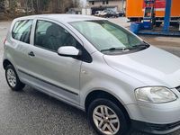 Gebraucht VW Fox 54 PS (39 kW) 2008 Silber Kleinwagen