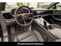 Gebraucht Porsche Panamera 470 PS (345 kW) 2024 Tiefschwarzmetallic Kleinwagen