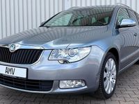 Gebraucht Skoda Superb Elegance 140 PS (102 kW) 2012 Grau Kombi