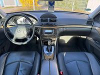 Gebraucht Mercedes E320 204 PS (150 kW) 2004 Silber Limousine