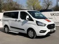 Second-hand Ford Transit Custom 105 CP (77 kW) 2021 Alb Monovolum