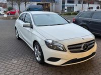 Gebraucht Mercedes A180 Edition 122 PS (89 kW) 2014 Weiß Kleinwagen