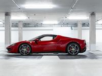 Second-hand Ferrari 296 829 CP (609 kW) 2023 Roșu Cabrio