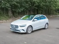 Gebraucht Mercedes B200 Style 163 PS (119 kW) 2019 Silber Kleinwagen