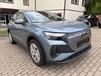 Gebraucht Audi Q4 e-tron Basis 125 kW (170 PS) 2022 Geysirblau metallic SUV
