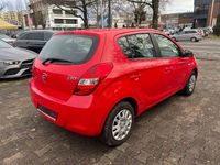 Gebraucht Hyundai i20 Active 77 PS (56 kW) 2011 Rot Limousine