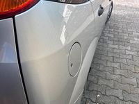 Gebraucht Ford Focus Zetec 115 PS (84 kW) 1999 Silber Limousine
