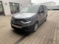 Gebraucht Toyota Proace 131 PS (96 kW) 2022 Silber Van / Kleinbus