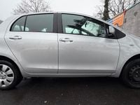 Gebraucht Toyota Yaris 87 PS (63 kW) 2007 Silber Kleinwagen