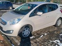 Gebraucht Kia Venga 128 PS (94 kW) 2010 Silber Kleinwagen