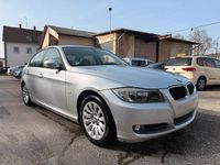 Gebraucht BMW 318 142 PS (104 kW) 2009 Silber Limousine