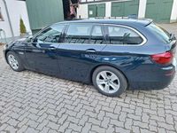 Gebraucht BMW 530 258 PS (189 kW) 2015 Blau Kombi