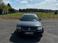 Gebraucht VW Passat 150 PS (110 kW) 2002 Schwarz Kombi