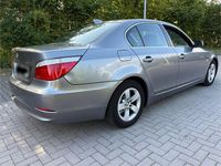 Gebraucht BMW 520 177 PS (130 kW) 2009 Grau Limousine