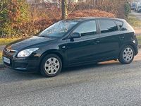 Gebraucht Hyundai i30 109 PS (80 kW) 2007 Schwarz Kleinwagen