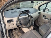 Usata Renault Modus 70 CV (51 kW) 2005 Argento Monovolume