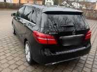 Gebraucht Mercedes B200 136 PS (100 kW) 2017 Schwarz Van / Kleinbus