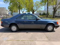 Gebraucht Mercedes 300 179 PS (131 kW) 1988 Blau Coupé