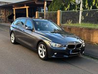 Usata BMW 318 143 CV (105 kW) 2013 Grigio Station wagon