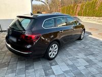 Gebraucht Opel Astra Exklusiv 165 PS (121 kW) 2012 Braun Kombi