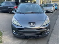 Gebraucht Peugeot 207 Premium 120 PS (88 kW) 2010 Grau Limousine
