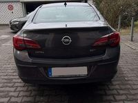 Gebraucht Opel Astra Innovation 131 PS (96 kW) 2013 Grau Limousine