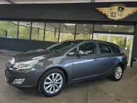 Gebraucht Opel Astra 147 PS (108 kW) 2012 Andere Kombi