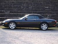 Używany Jaguar XK8 284 KM (208 kW) 2001 Czarny Kabriolet
