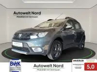 Gebraucht Dacia Sandero Celebration 90 PS (66 kW) 2018 Islandgrau Limousine