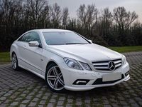 Gebraucht Mercedes E250 AMG 204 PS (150 kW) 2009 Weiß Coupé