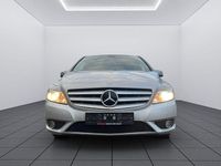 Gebraucht Mercedes B200 156 PS (114 kW) 2014 Silber Van / Kleinbus
