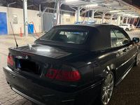 Gebraucht BMW 330 243 PS (178 kW) 2001 Schwarz Cabrio
